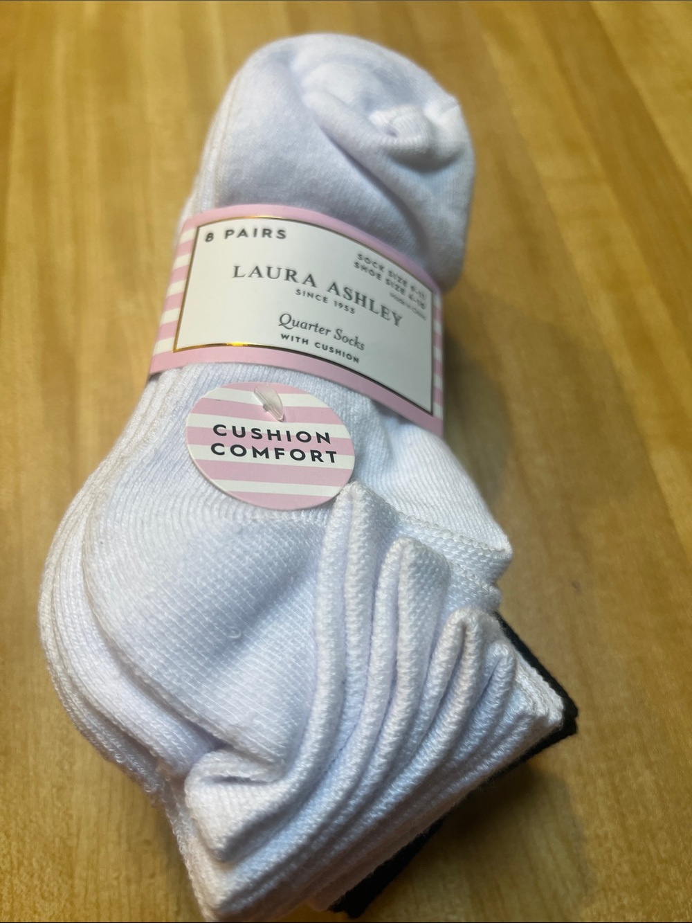 #3262**Laura Ashley White Quarter Cushion Socks - 6 Pairs